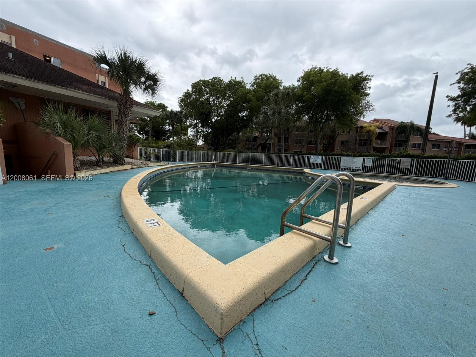 Condo at 17650 NW 68th Ave, Hialeah, FL