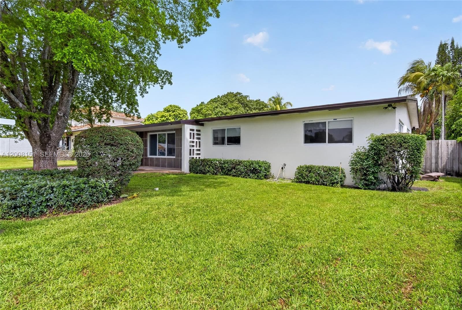Single-family home at 1155 NE 184th St, Miami — photo 2