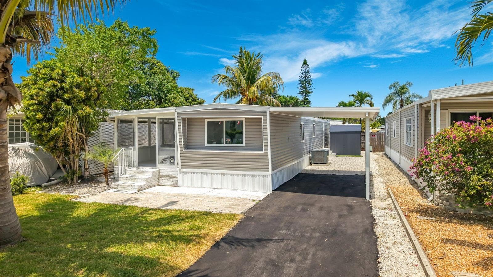Mobile home at 2611 E Marina Drive, Dania Beach, FL