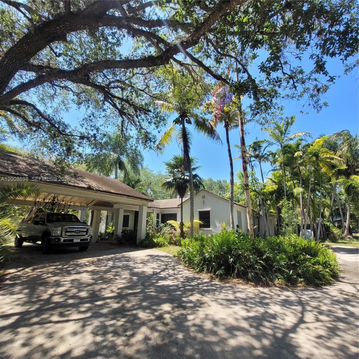 Single-family home at 8339 SW 112th St, Miami — photo 1