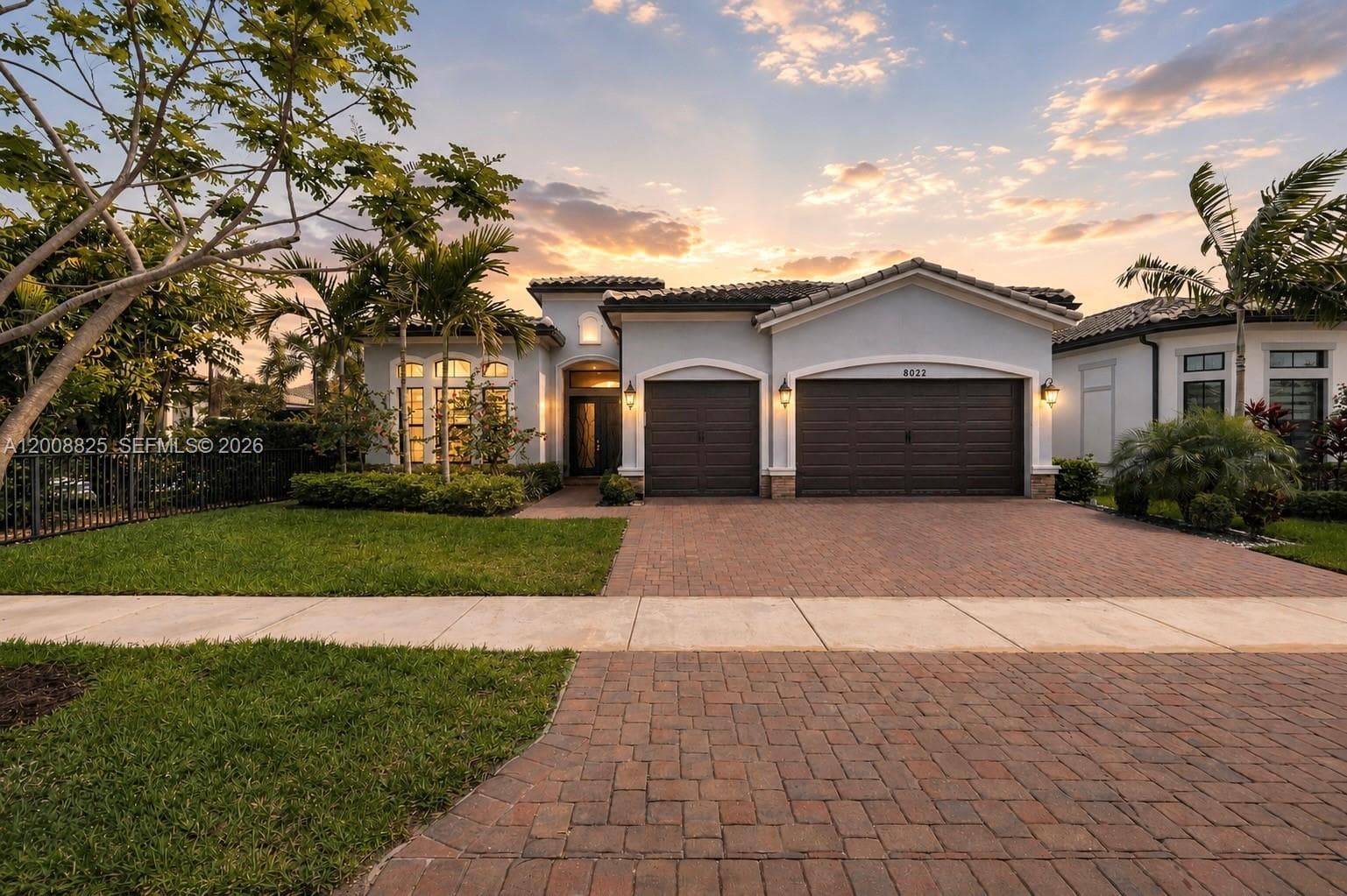Single-family home at 8022 Deer Lake Ct, Parkland, FL