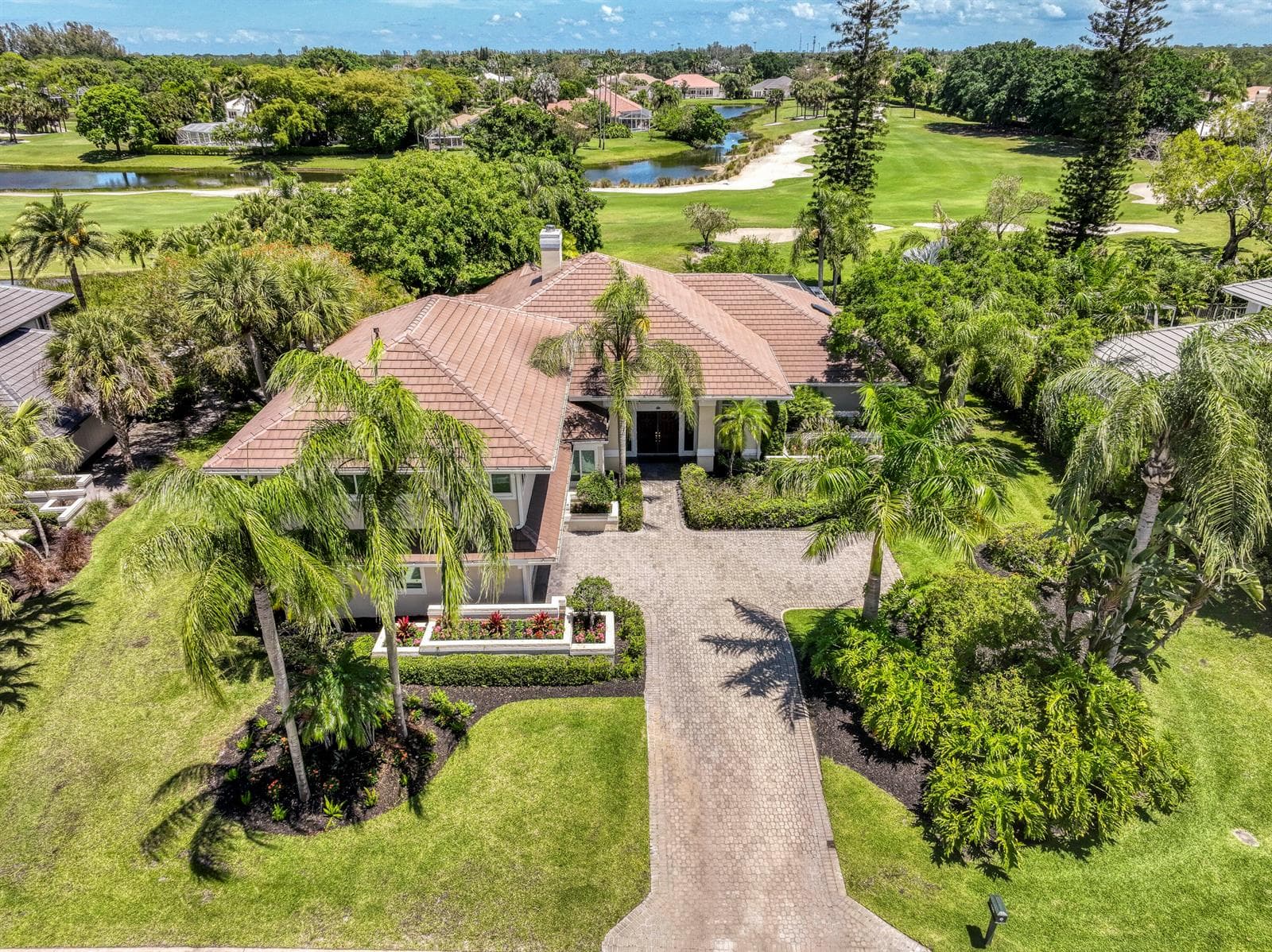 Single-family home at 185 Thornton Drive, Palm Beach Gardens, FL