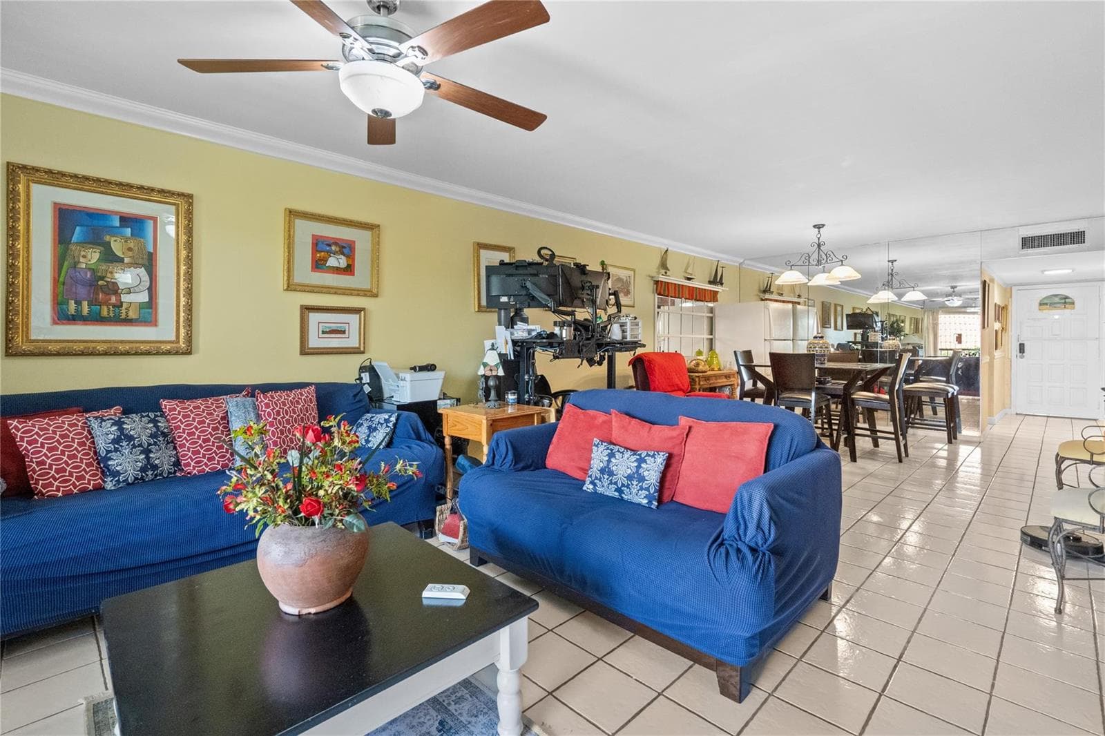 Condo at 6201 N Falls Cir Drive, Lauderhill, FL