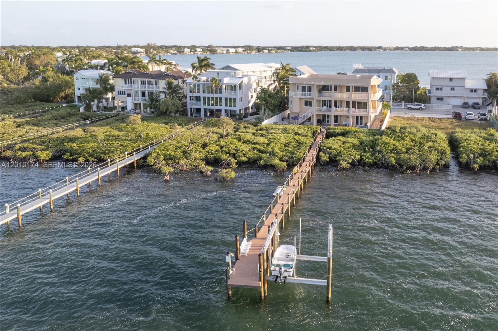 Single-family home at 112 N Bounty Ln, Key Largo — photo 3