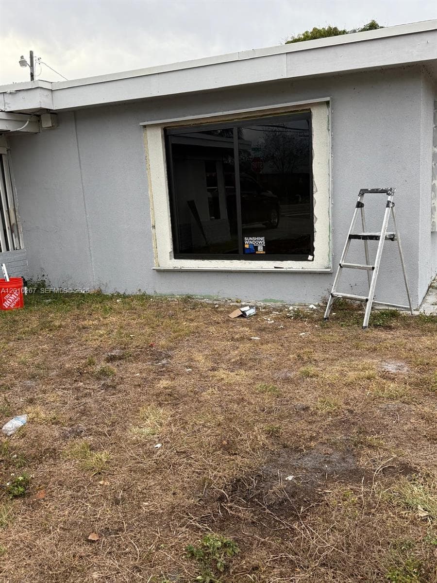 Single-family home at 1501 NW 3rd Way, Pompano Beach — photo 3