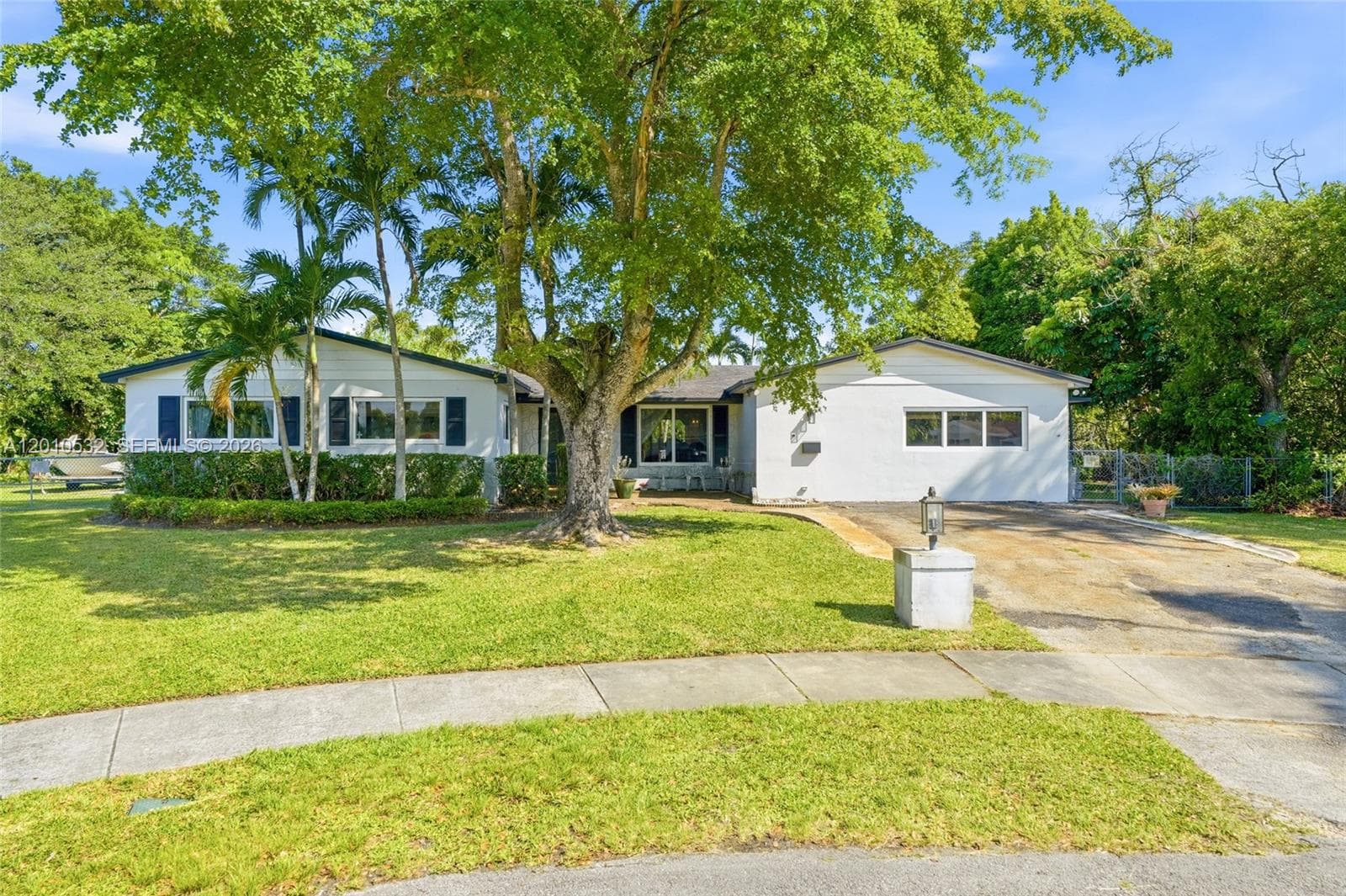 Single-family home en 9331 SW 104th Ct, Miami — foto 1