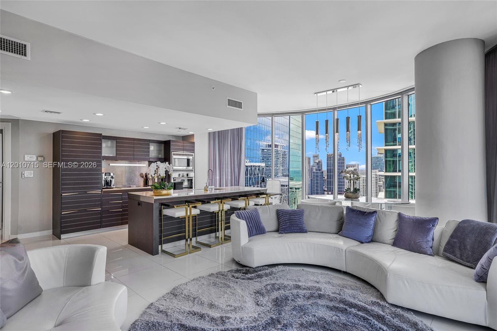 Condo at 200 Biscayne Boulevard Way, Miami — photo 1