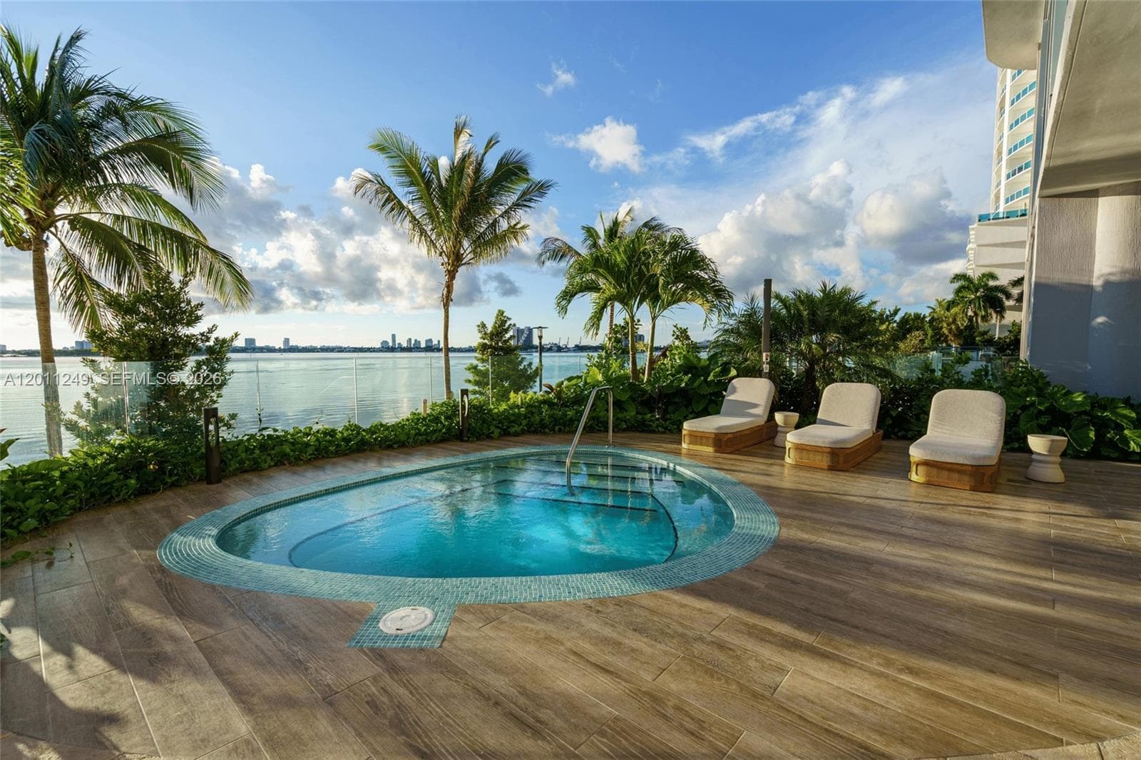Condo at 725 NE 24th St, Miami — photo 3