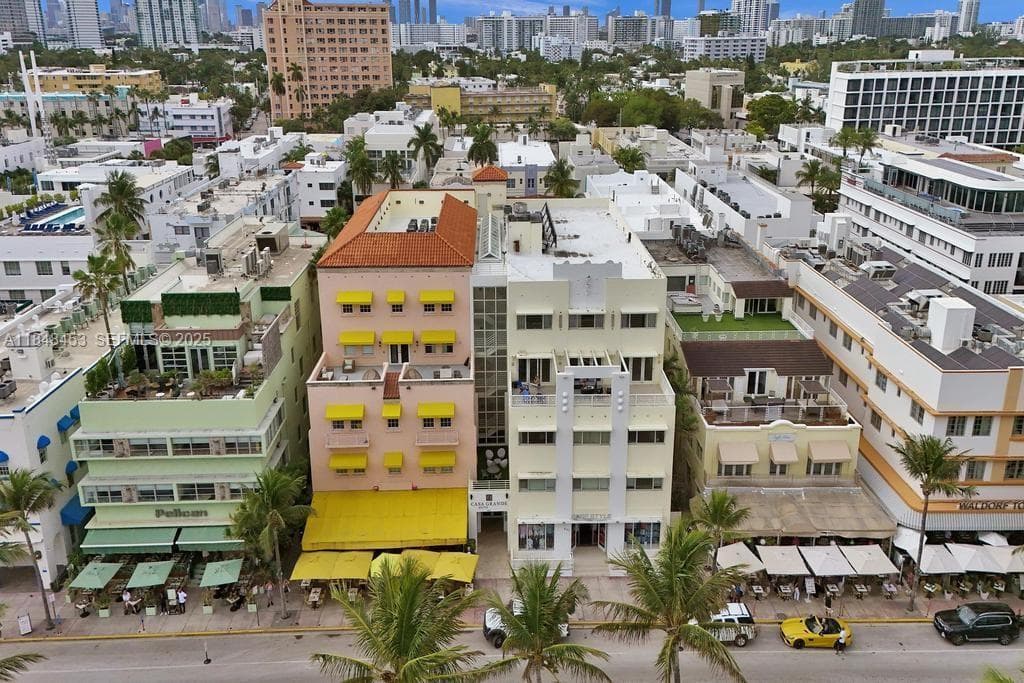 Condo at 834 Ocean Drive, Miami Beach, FL