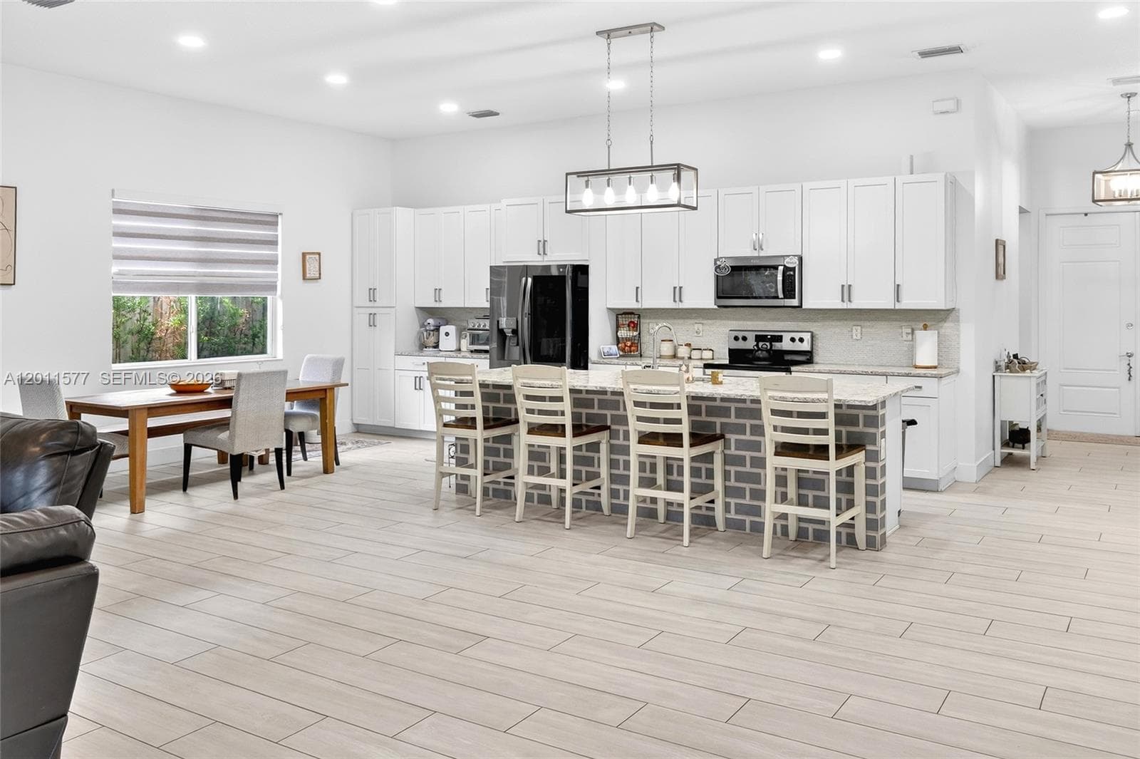 Single-family home at 15012 SW 177th Ter, Miami, FL