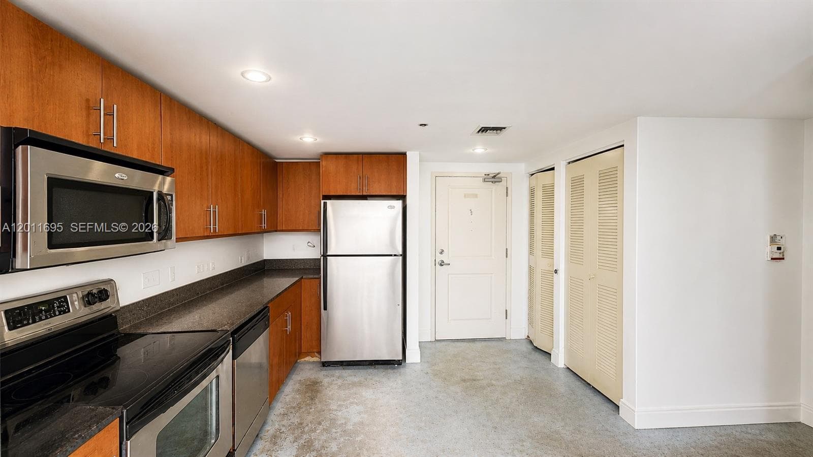 Condo at 111 E Flagler St, Miami — photo 3