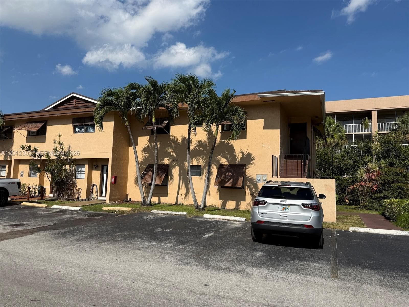 Condo at 6850 NW 173rd Dr, Hialeah, FL