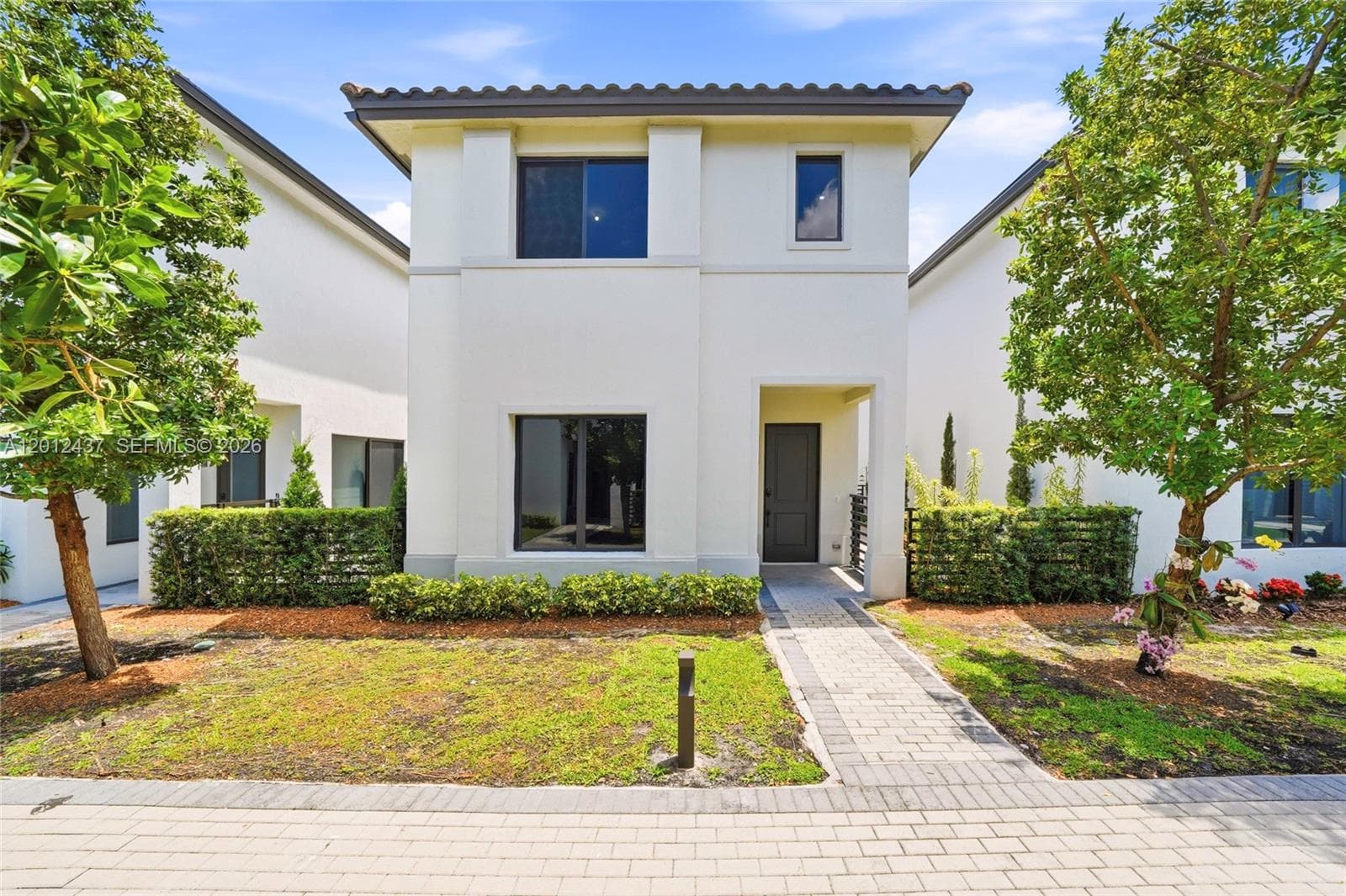 Single-family home at 4356 NW 80th Ave, Doral — photo 1