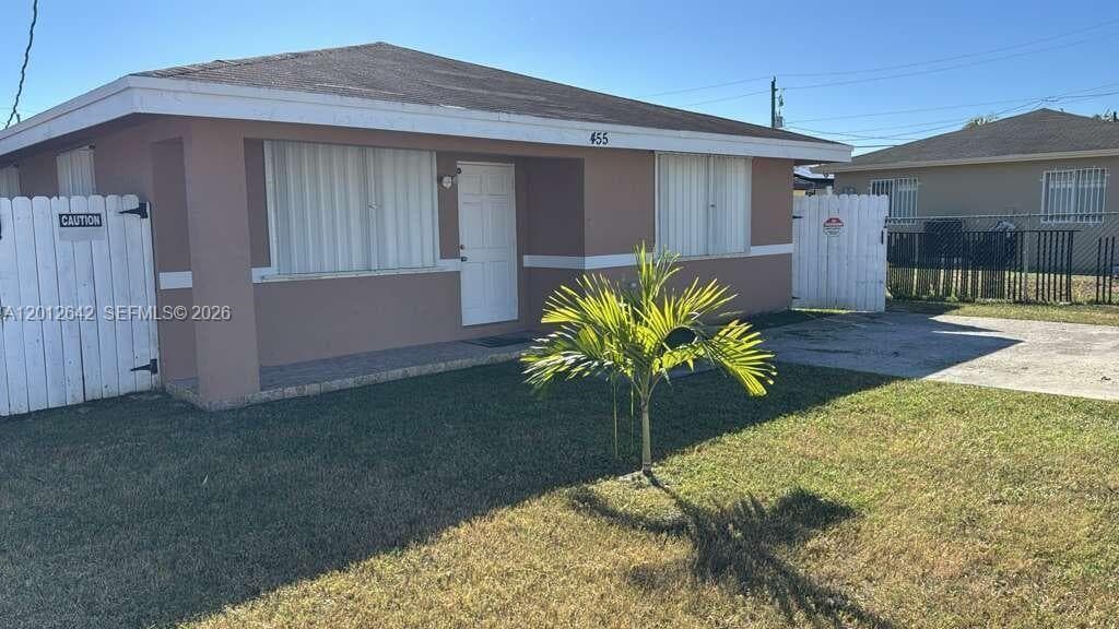 Single-family home at 455 NW 14th St, Florida City, FL