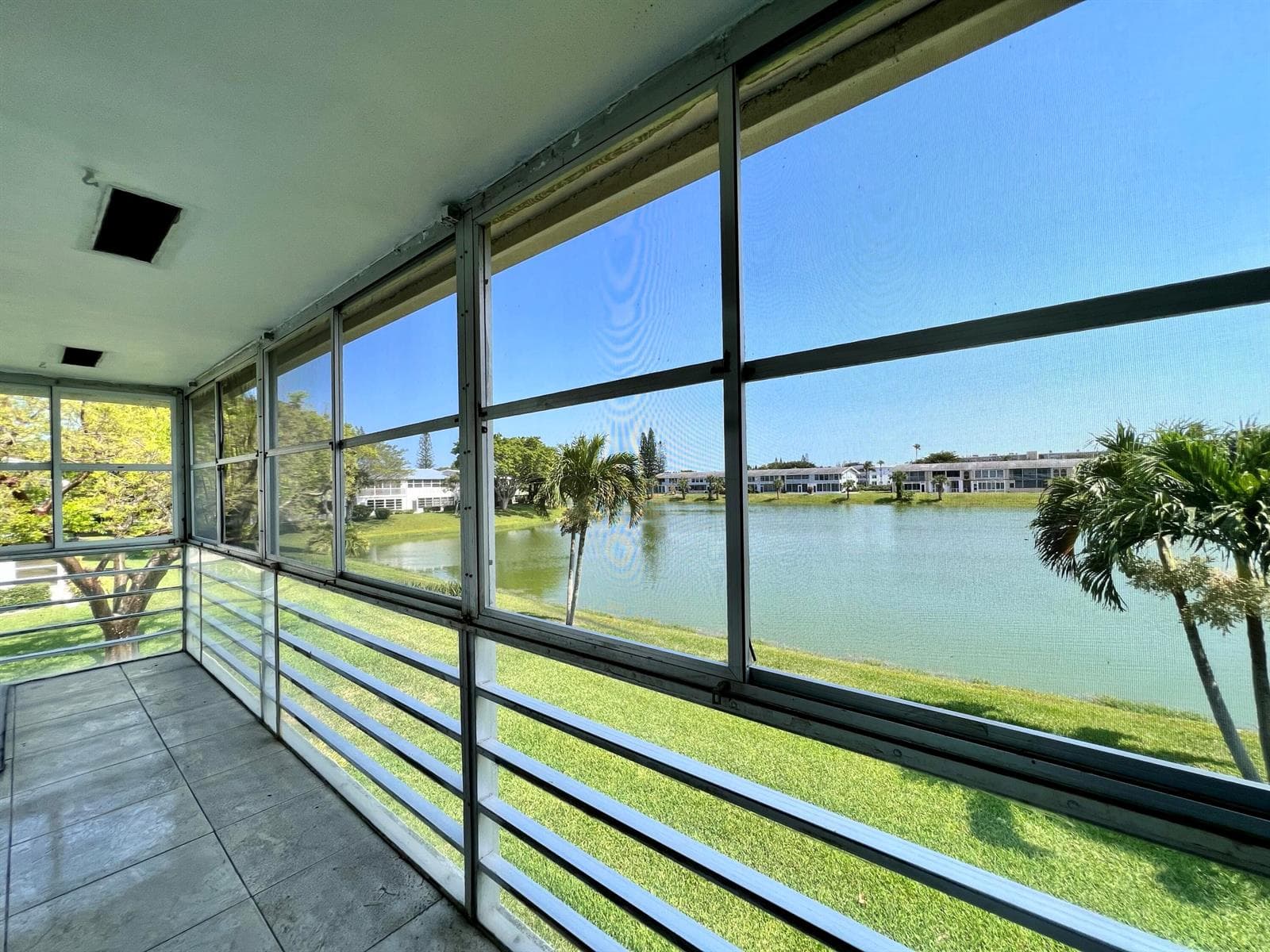 Condo at 136 Somerset G, West Palm Beach, FL