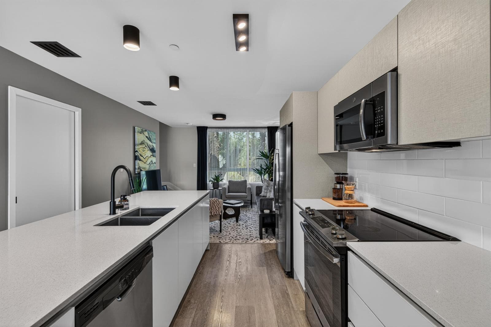 Townhouse at 2535 NE 193rd Street, Miami, FL
