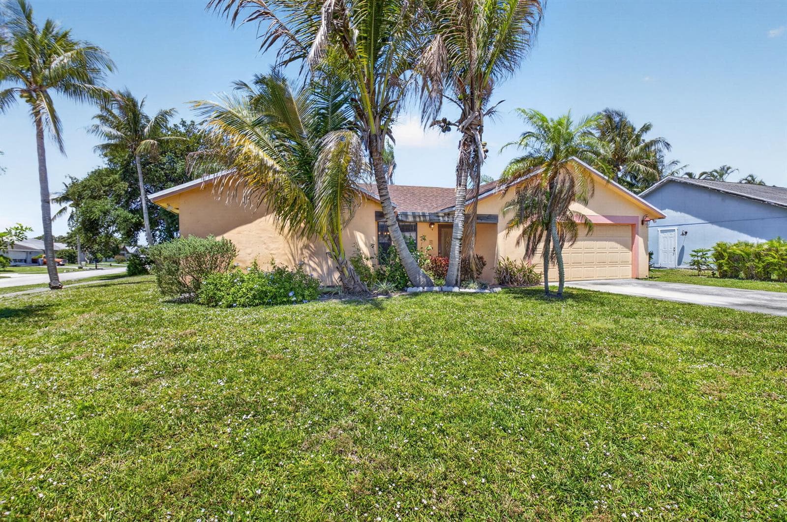 9389 Longmeadow Circle