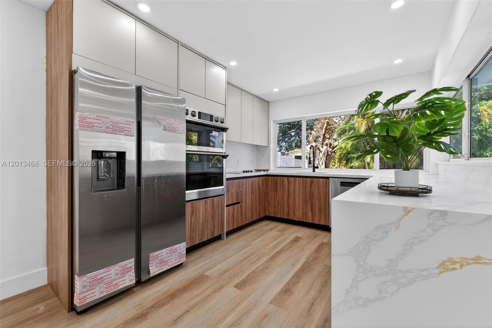 Single-family home at 6621 Ficus Dr, Miramar, FL