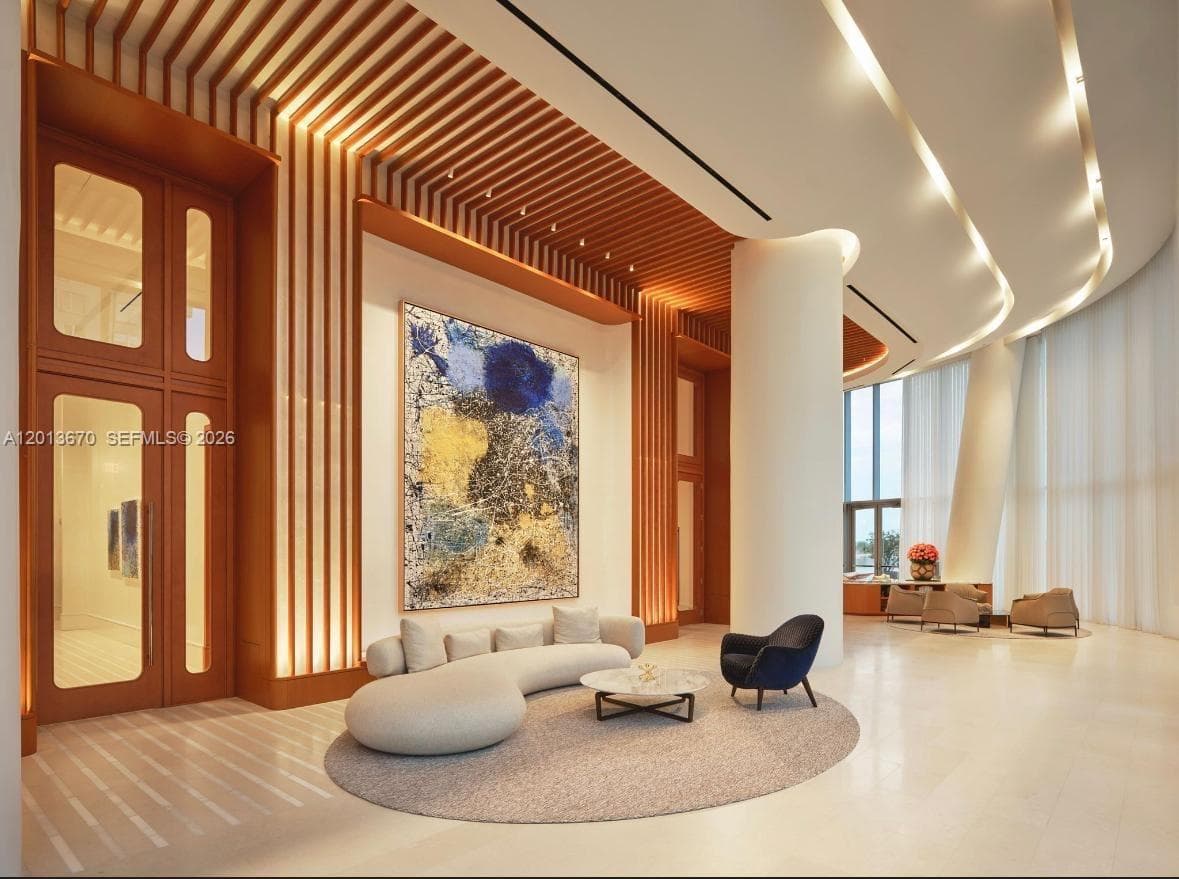 Condo at 175 SE 25th Rd, Miami — photo 2