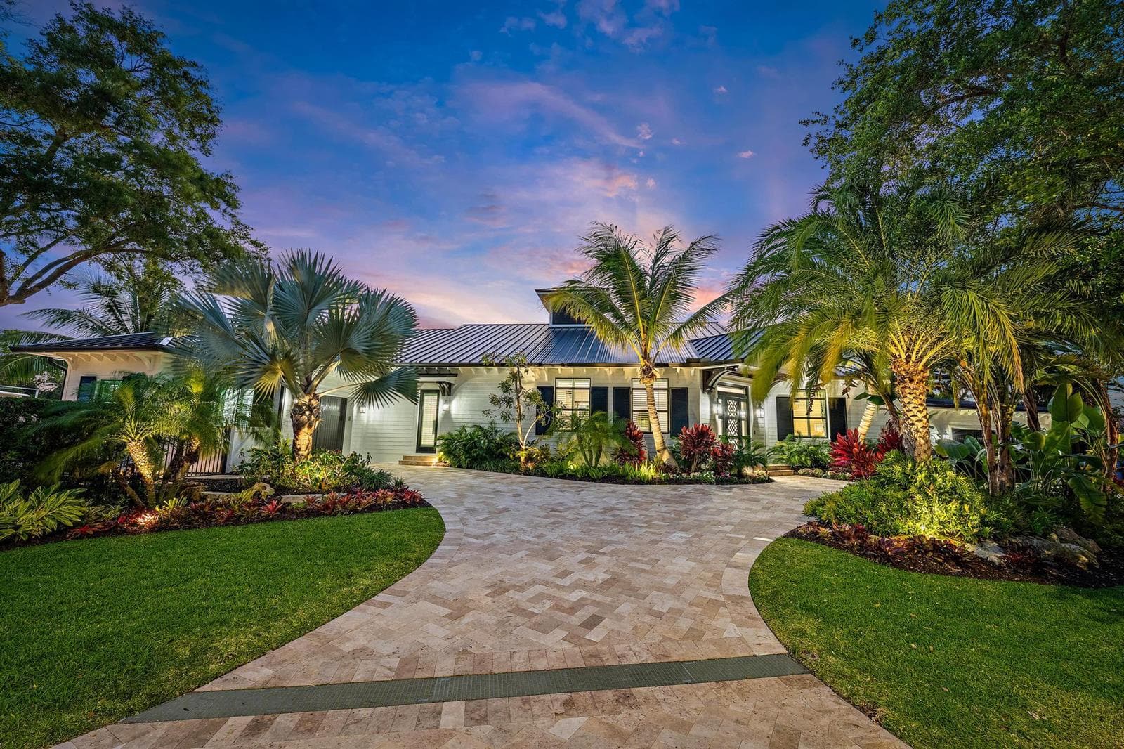 Single-family home at 942 Pompano Drive, Jupiter, FL