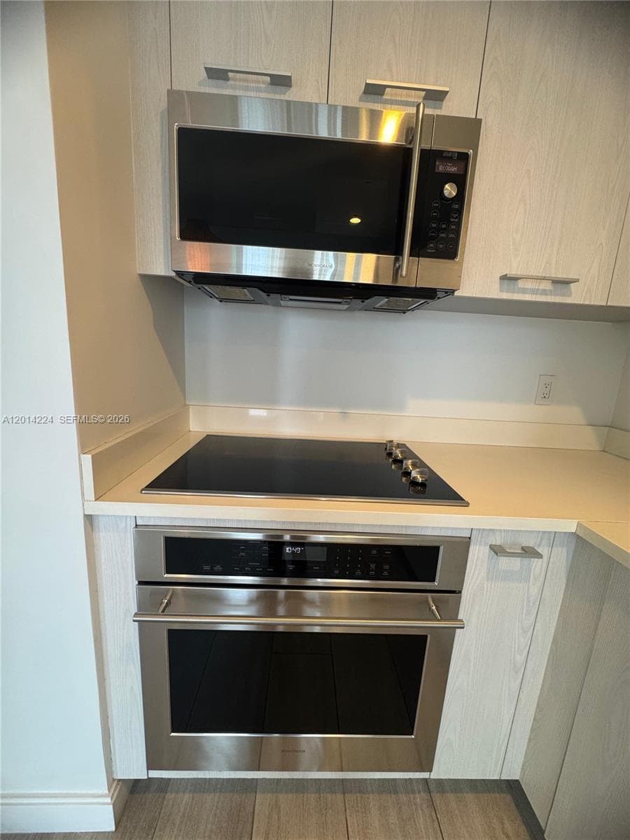 Condo en 45 SW 9th St, Miami — foto 3