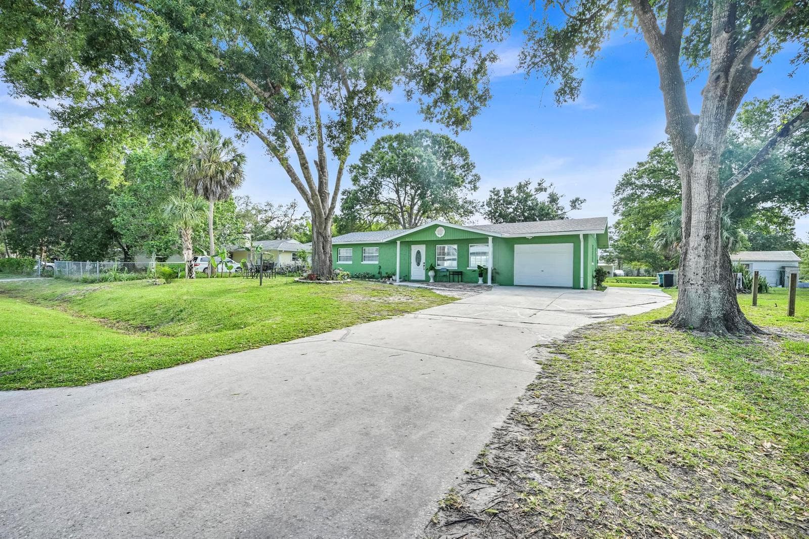 Single-family home at 5214 Bowling Green Drive, Fort Pierce, FL
