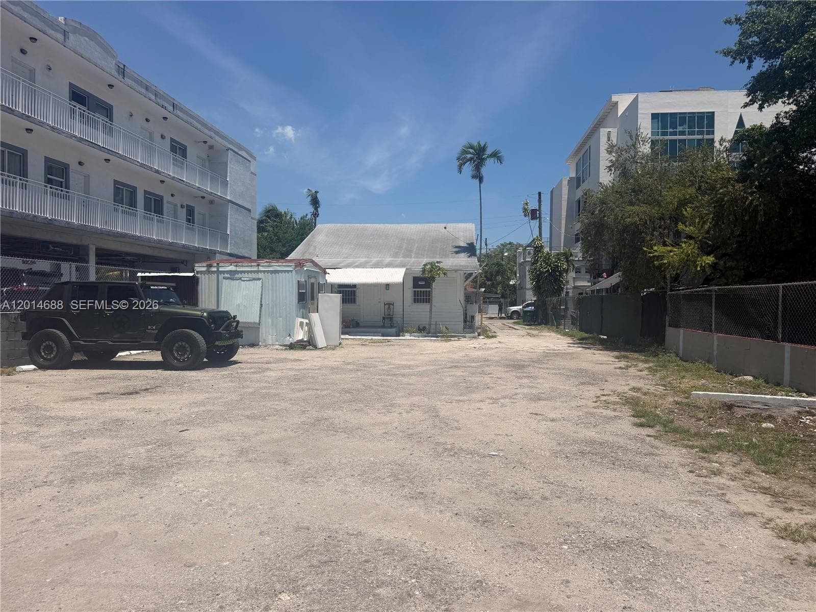 Single-family home at 1236 NW 5th St, Miami — photo 3