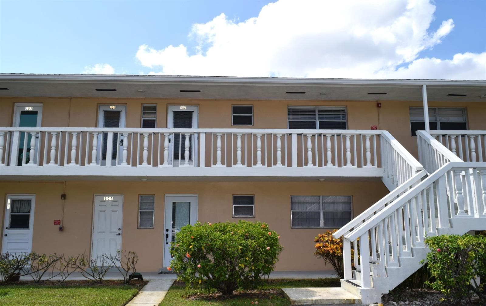 Condo at 2222 NE 1st Way, Boynton Beach, FL