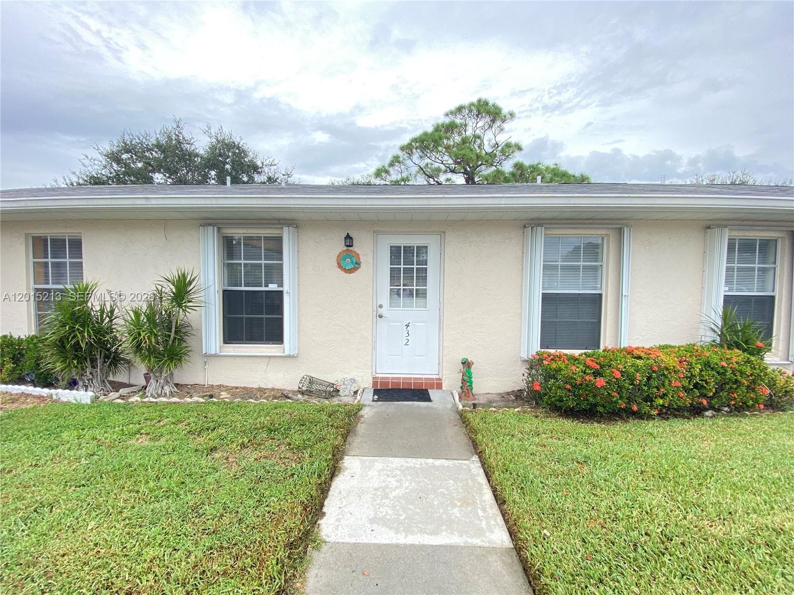 Villa at 432 Bennington Ln, Lake Worth, FL