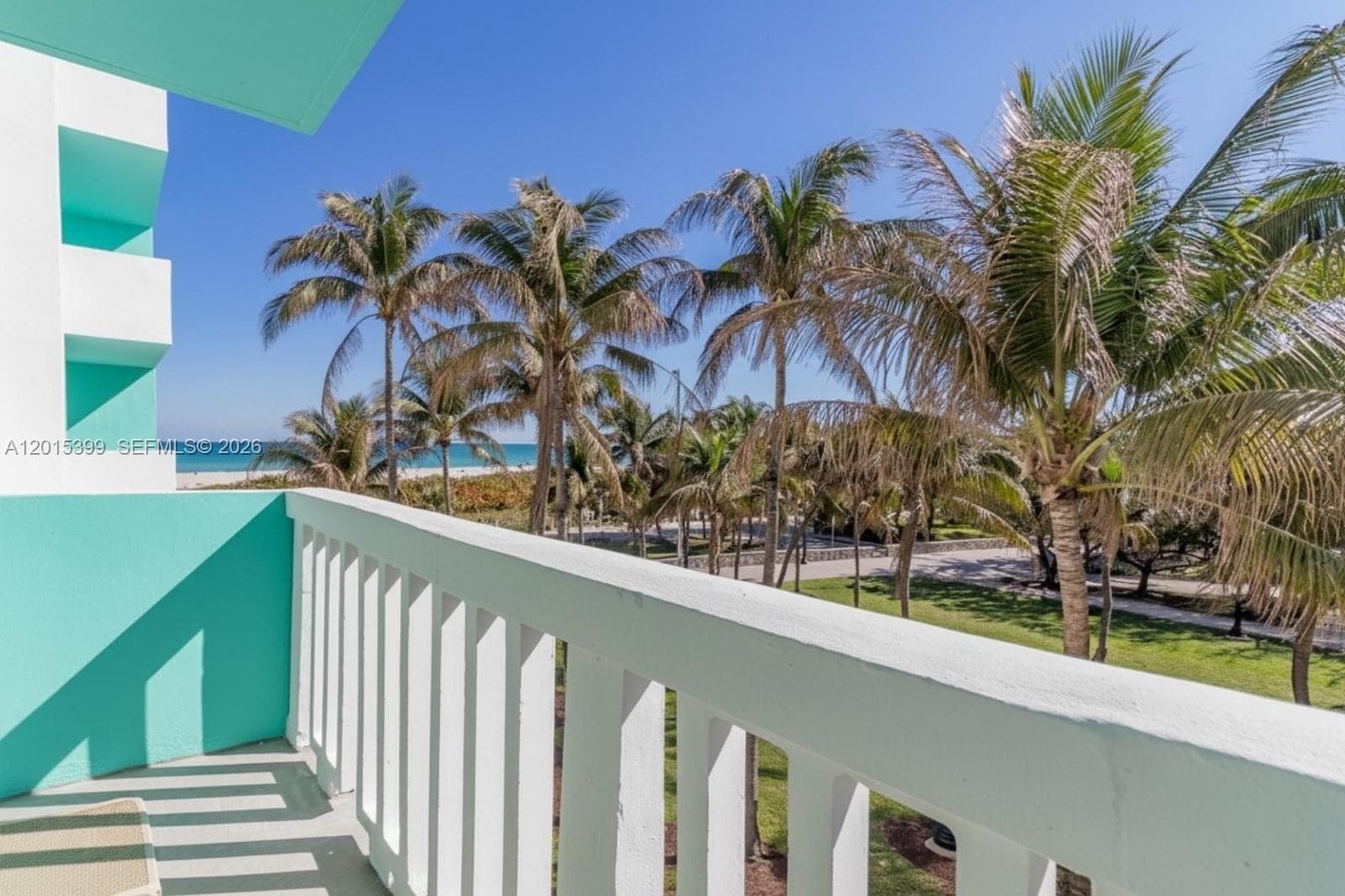 Condo at 301 Ocean Dr, Miami Beach — photo 3