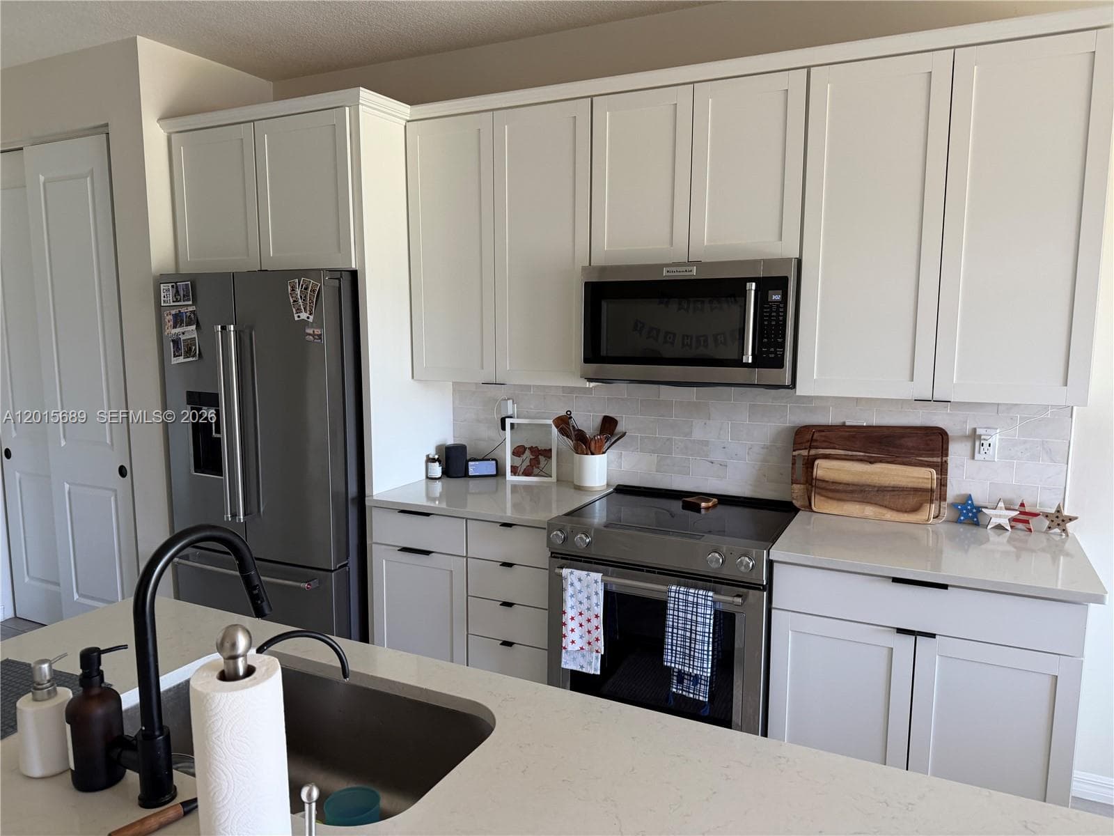 Single-family home at 2162 Appleton Cir N, Oakland Park — photo 3