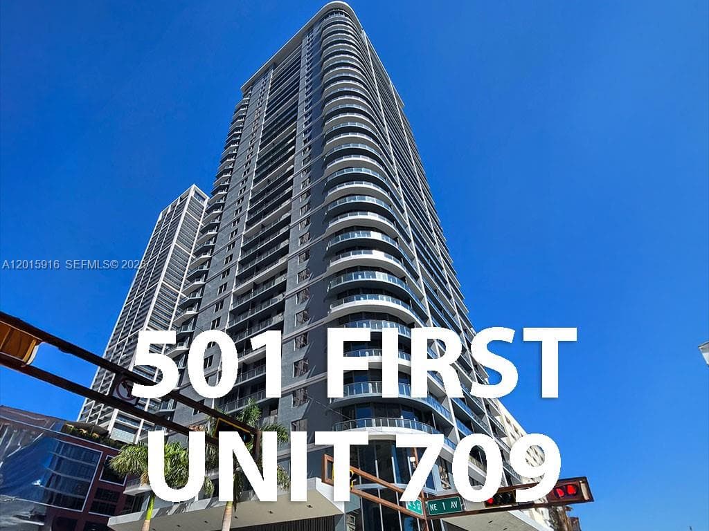 Condo at 121 NE 5 ST, Miami — photo 1