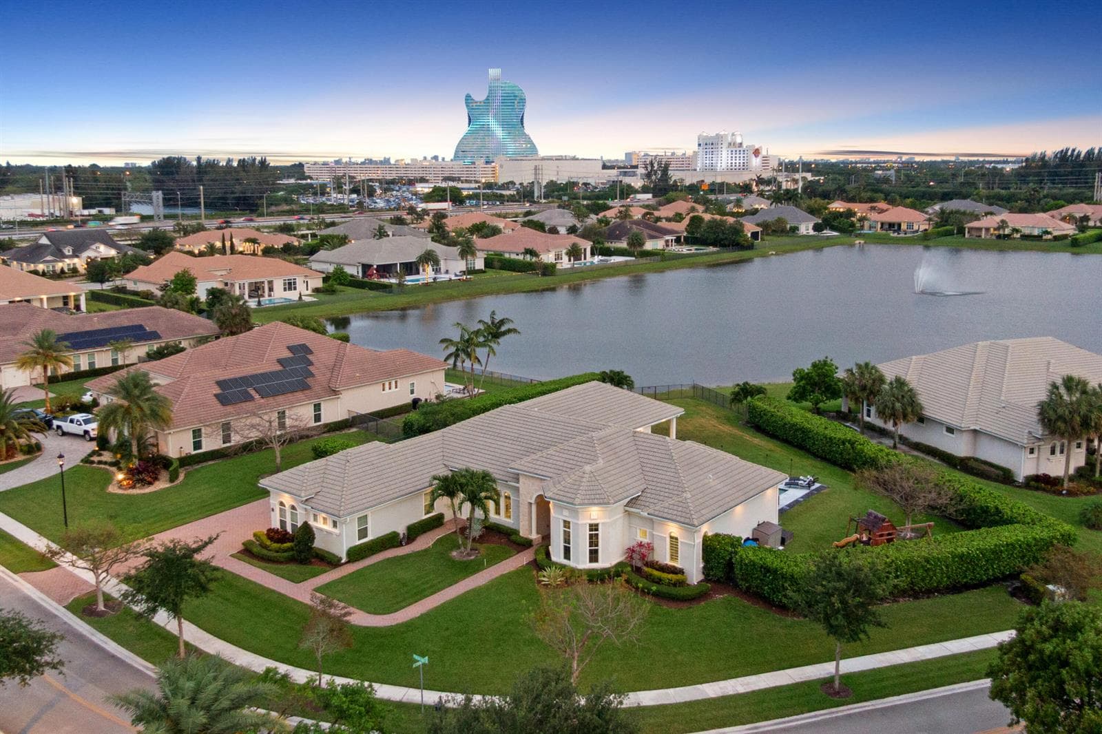Single-family home at 4830 W Sterling Ranch Circle, Davie, FL