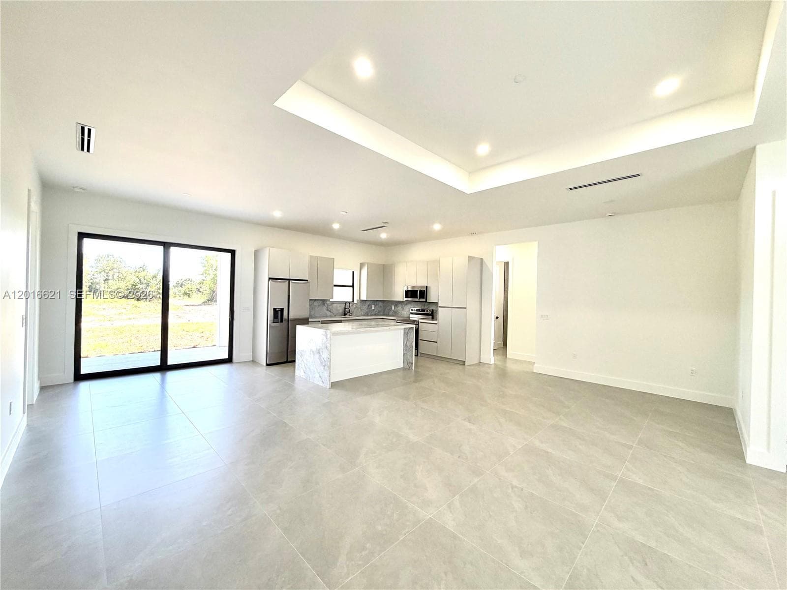 Single-family home at 3522 Randall Blvd, Naples — photo 2