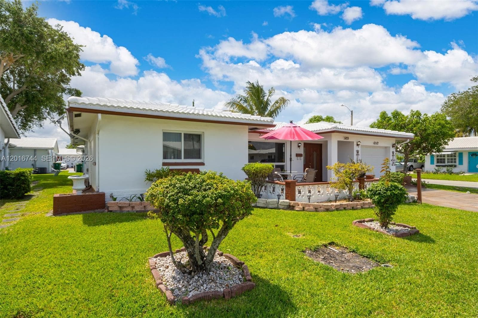 Single-family home at 5809 NW 83rd Ave, Tamarac — photo 3