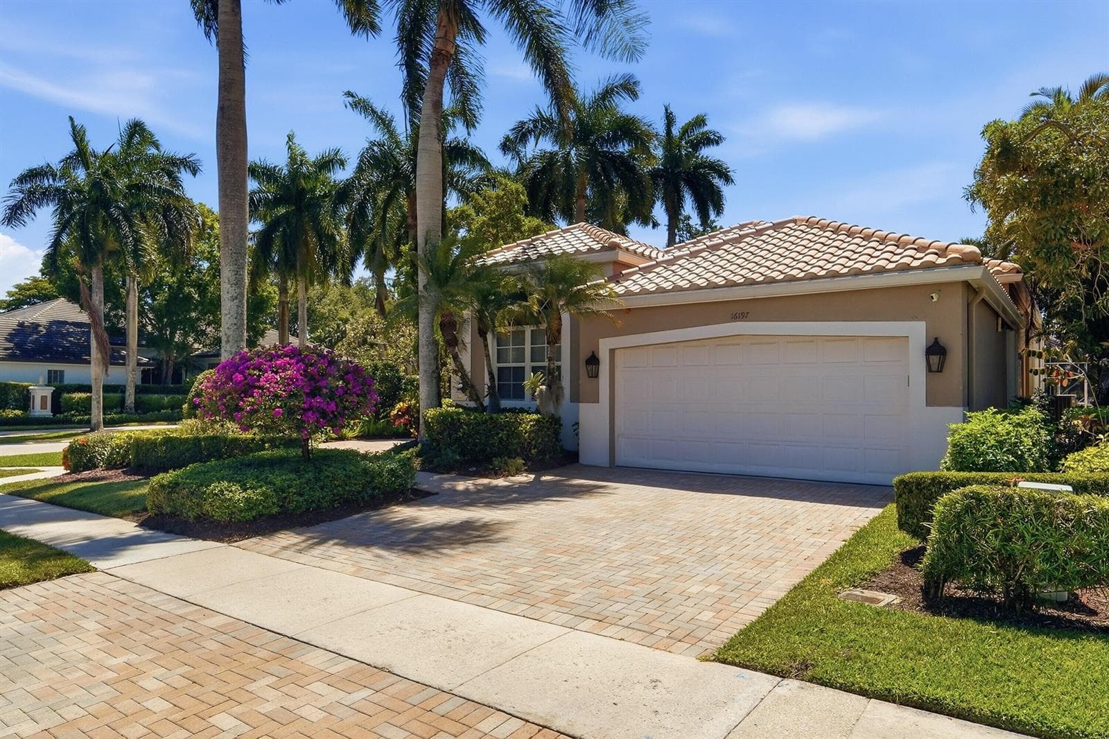 Single-family home at 16197 Villa Vizcaya Place, Delray Beach, FL