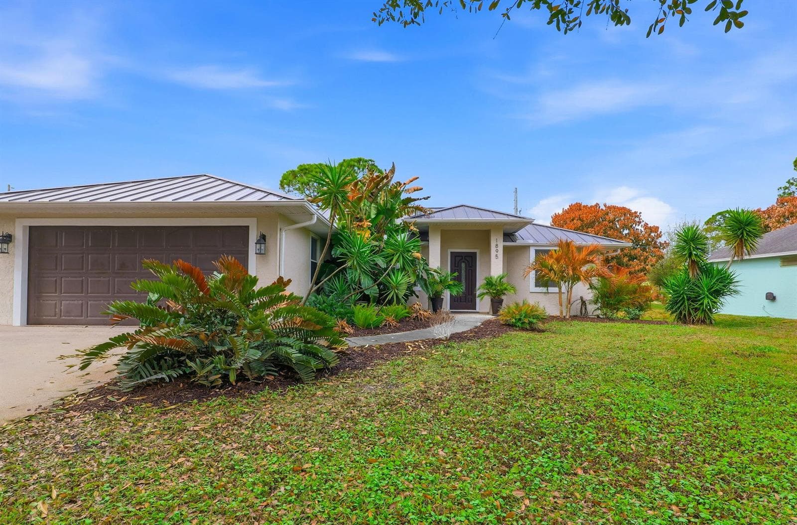 Single-family home at 1895 SW 17th Ave Avenue SW, Vero Beach, FL