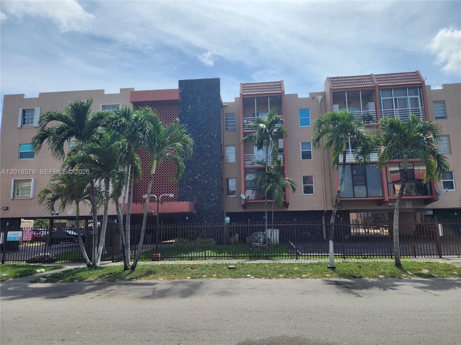 Condo at 6095 W 19th Ave, Hialeah, FL
