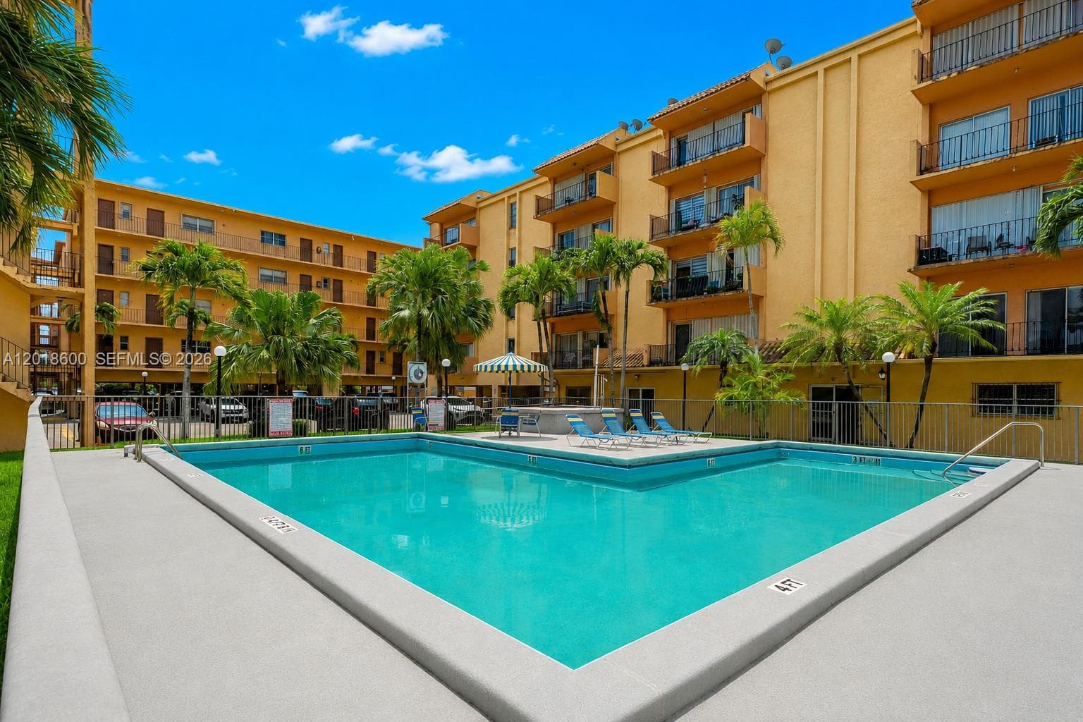 Condo at 1900 W 54th St, Hialeah, FL