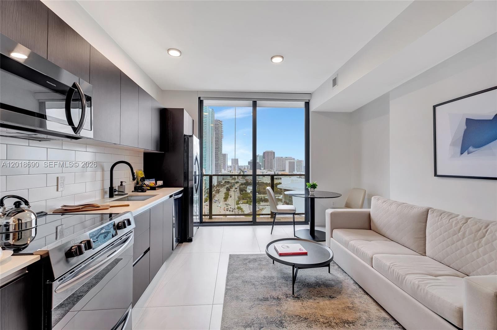 Condo at 398 NE 5th St, Miami — photo 3