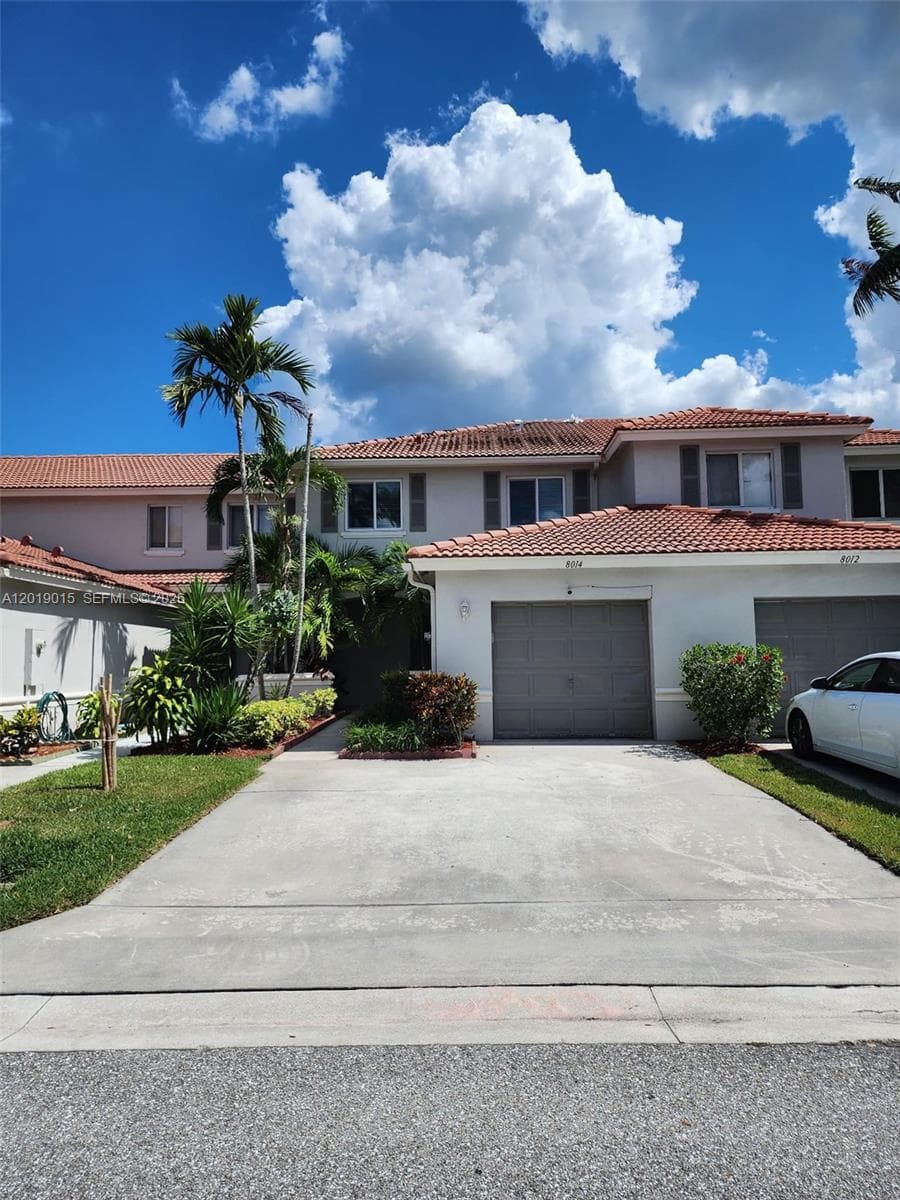 Townhouse en 8014 Big Pine Way, Riviera Beach — foto 1