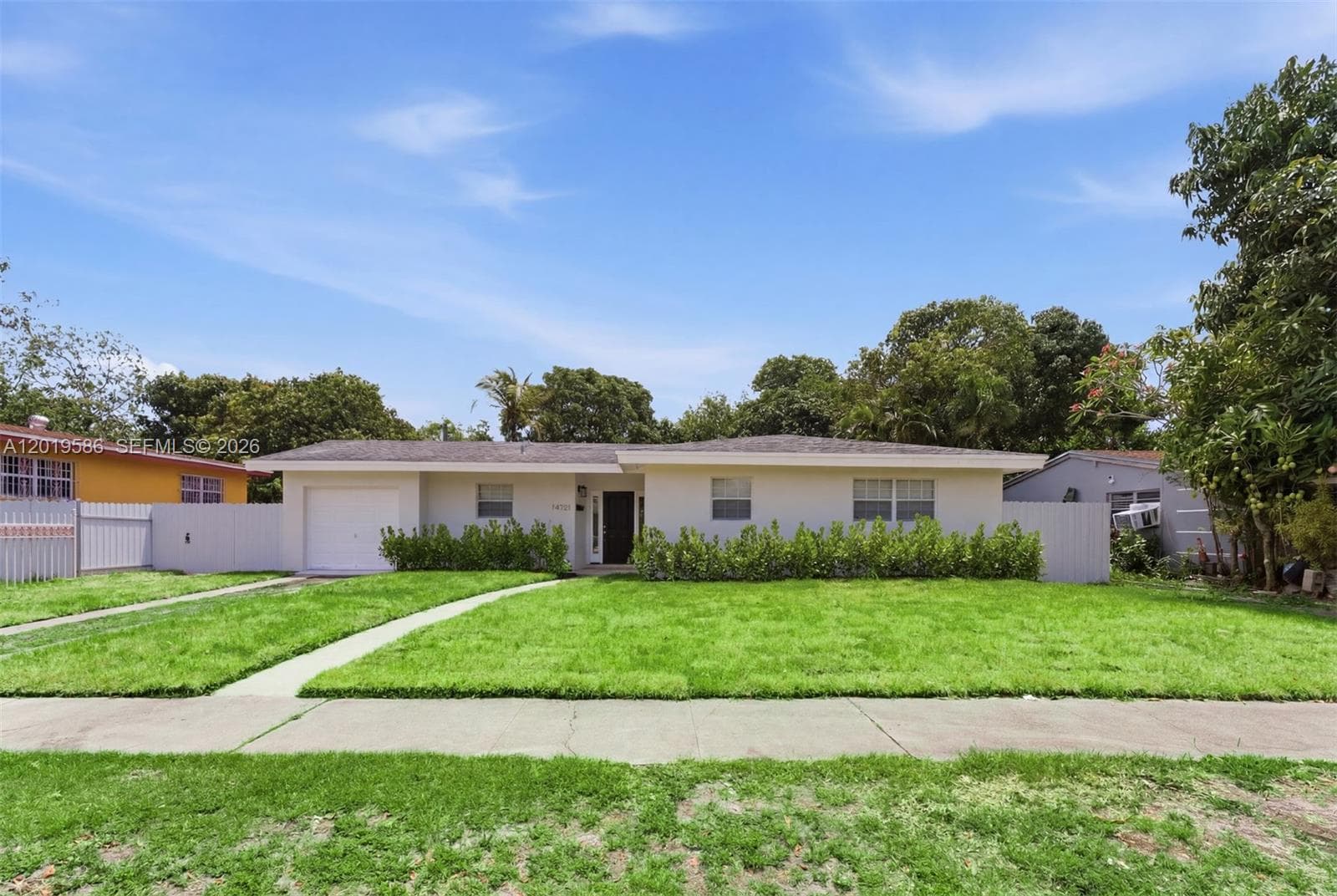 Single-family home at 14731 NE 8th Ct, Miami — photo 1