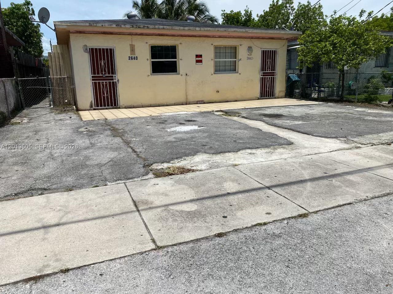 Single-family home at 2640 NW 23rd Ct, Miami — photo 1