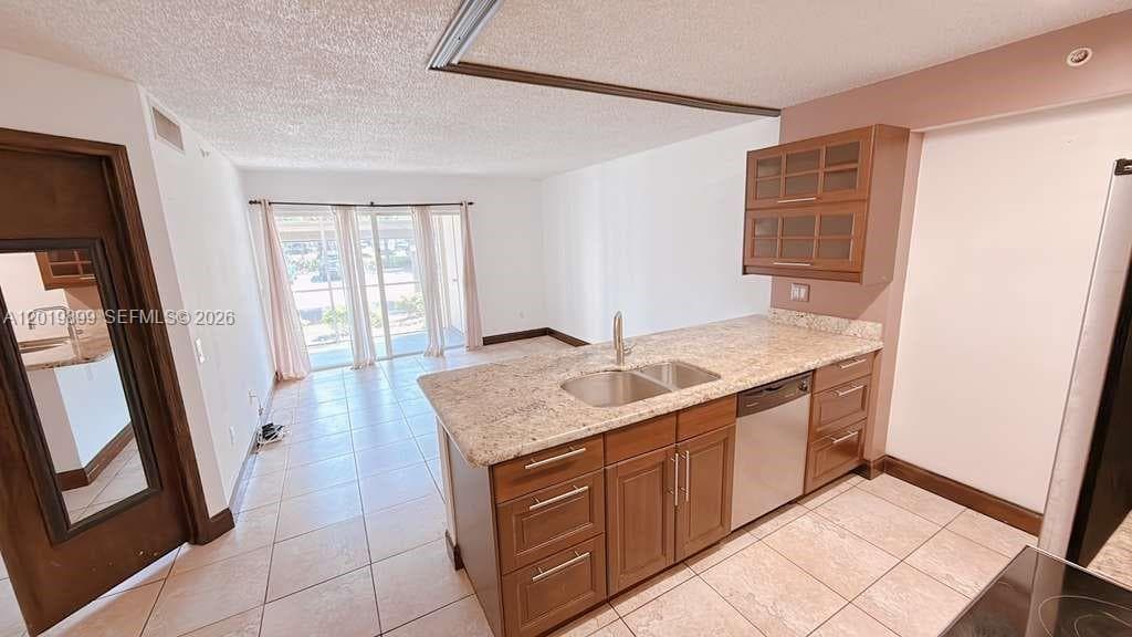 Condo at 470 S Park Rd, Hollywood, FL