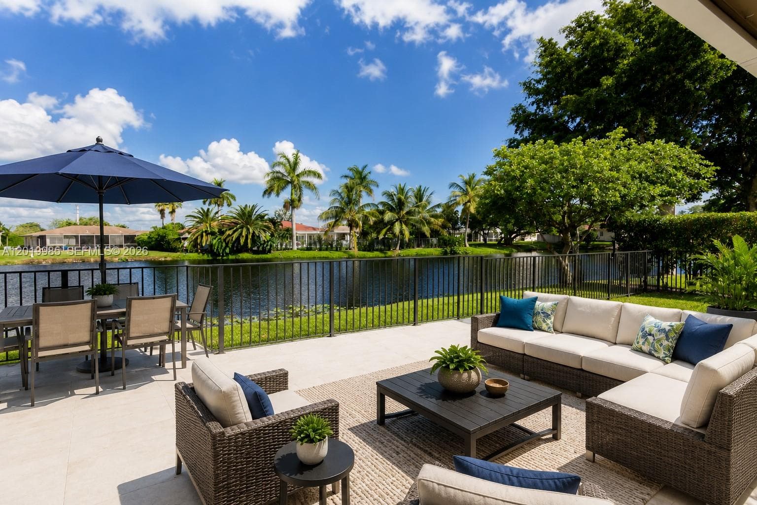 Single-family home at 16641 Royal Poinciana Dr, Weston, FL