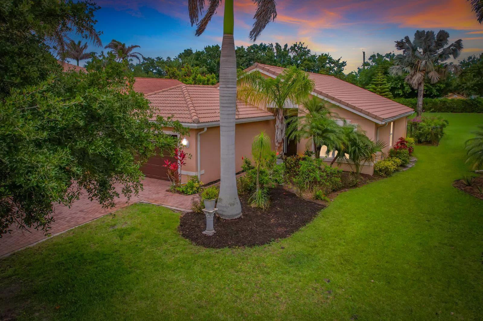 Single-family home at 2045 Grey Falcon Circle SW, Vero Beach, FL