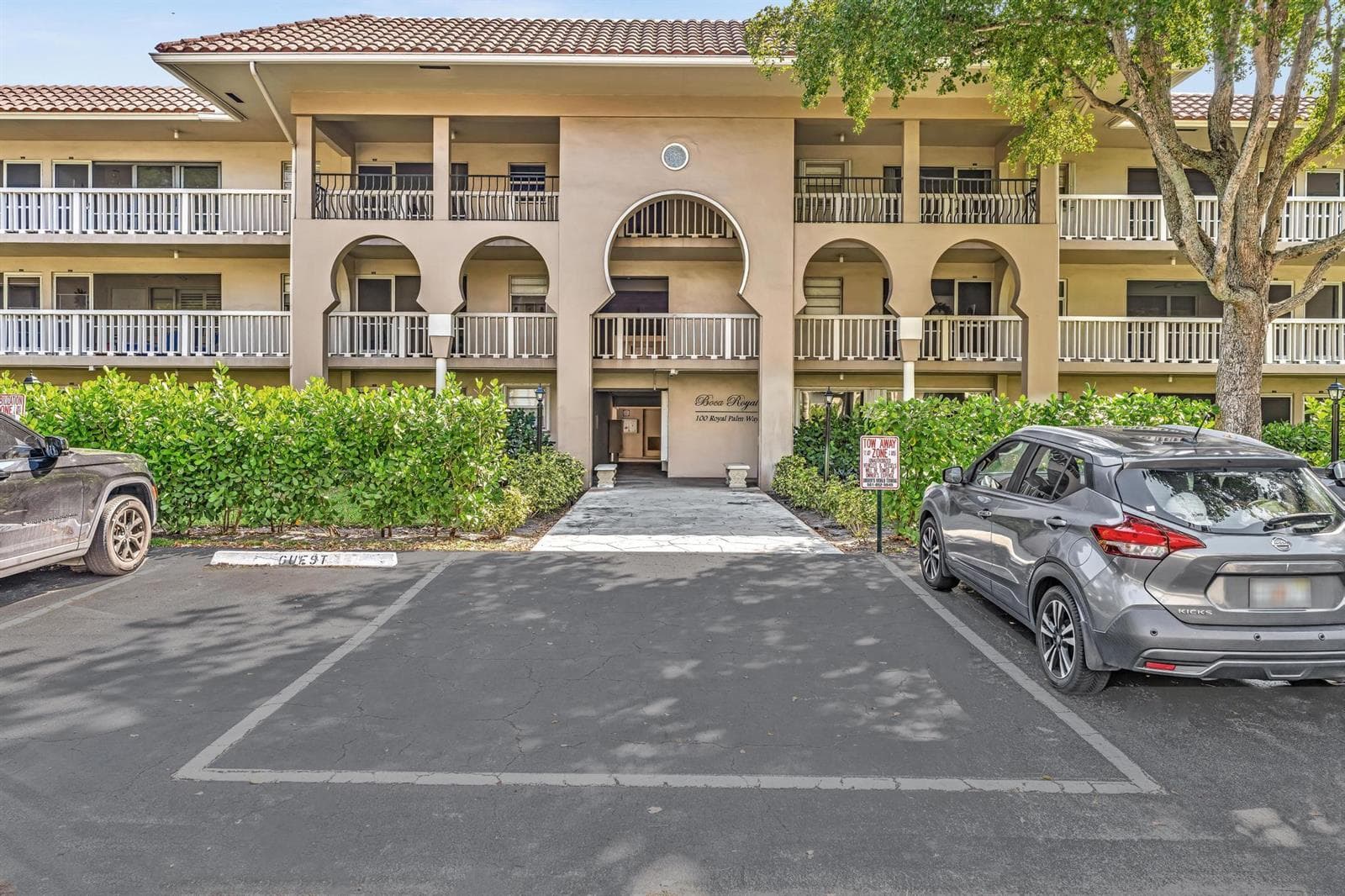 Condo at 100 Royal Palm Way, Boca Raton, FL