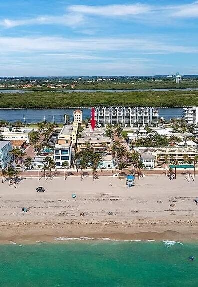 Condo at 322 Harding Street, Hollywood, FL
