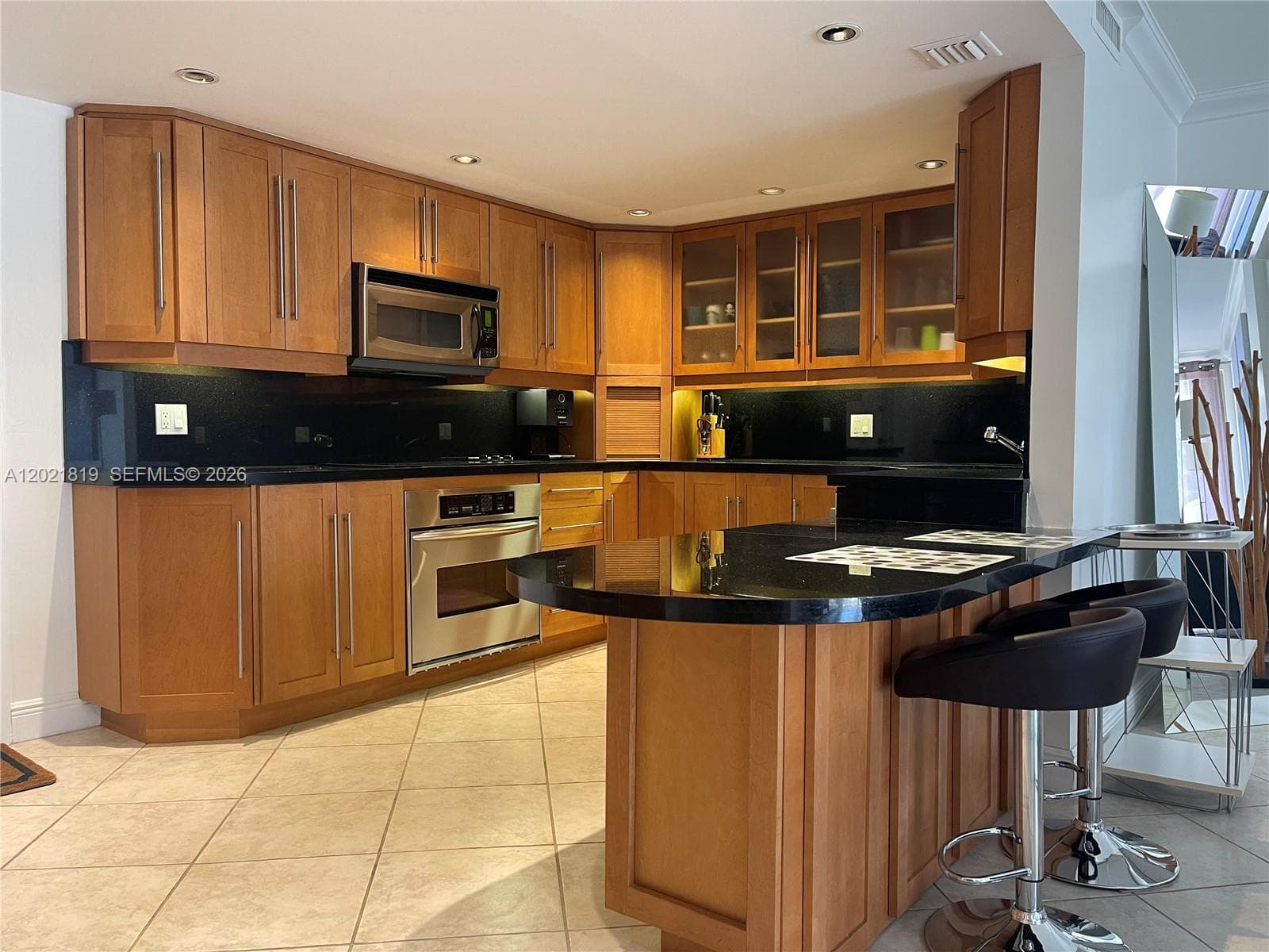 Condo at 199 Ocean Lane Dr, Key Biscayne, FL