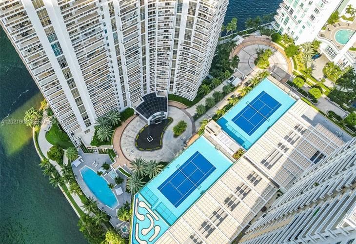 Condo at 901 Brickell Key Blvd, Miami — photo 1